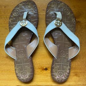 Tory Burch Cream and Gold Sandals | 6